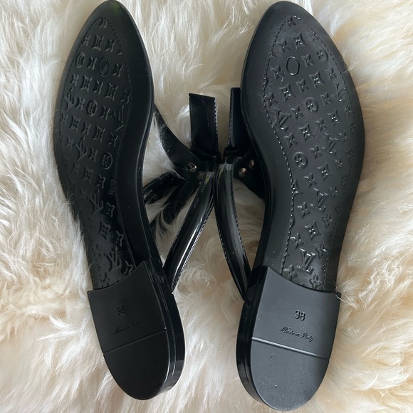 LOUIS VUITTON AUTHENTIC sandals - Picture 2 of 2